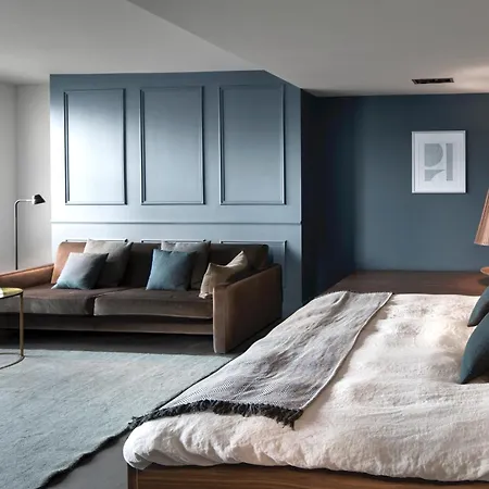 Commune 3* אמסטרדם