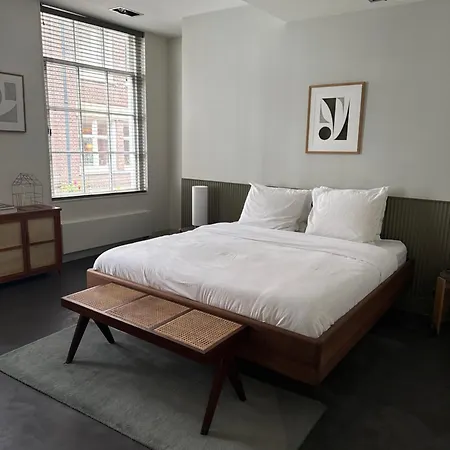 ベッド・アンド・ブレックファスト Commune 3*