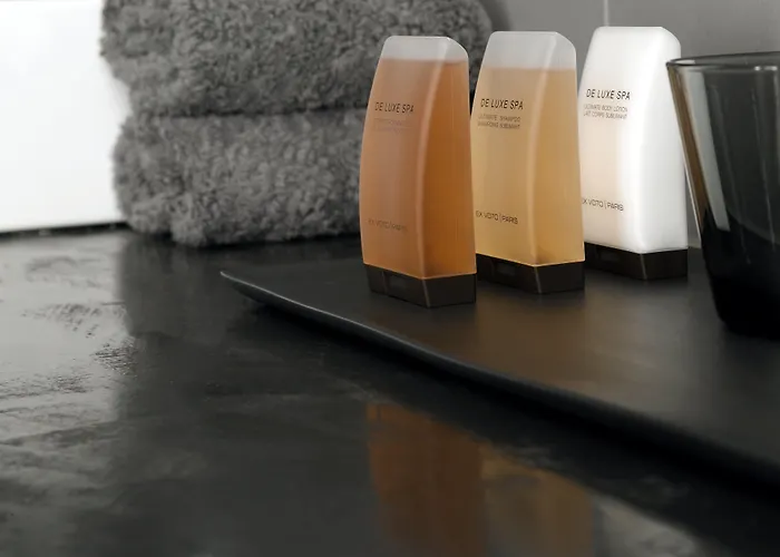 Commune 3* אמסטרדם