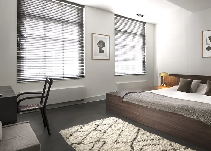 Commune Отель типа 